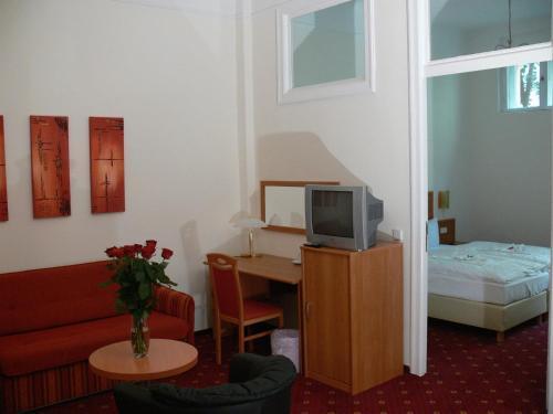 Orion Hotel 3*